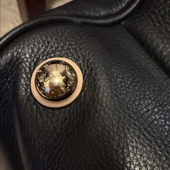 Michael Kors Grayson Small Black Leather satchel with Gold Accents - Picture 5 of 9